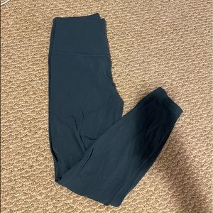 Lulu lemon align 25” size 6